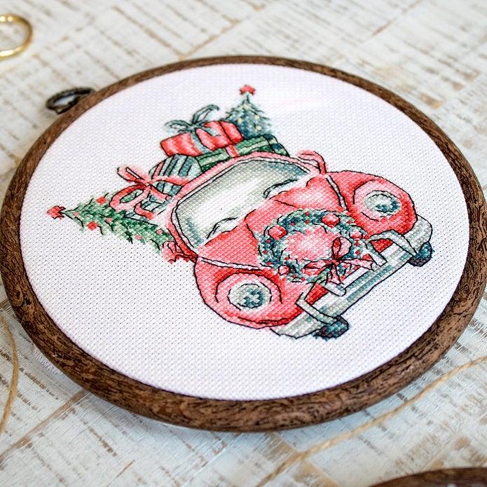 Counted Cross Stitch Kit Christmas Retro Cars / Kit of 5 Leti965